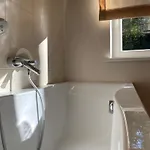 Holiday home Kakumaee Raba - Puhkemaja Basseiniga Tallinnas Tallinn