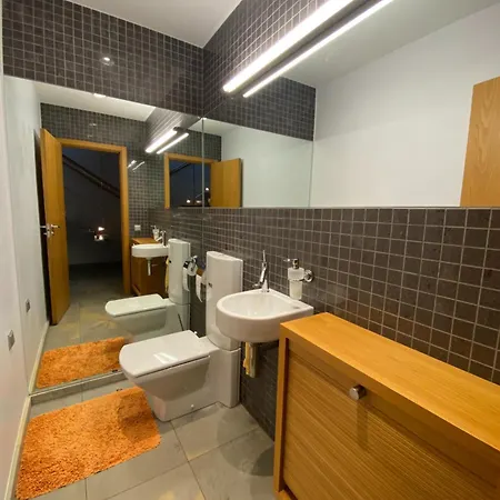 Kakumaee Raba - Puhkemaja Basseiniga Tallinnas Dom wakacyjny