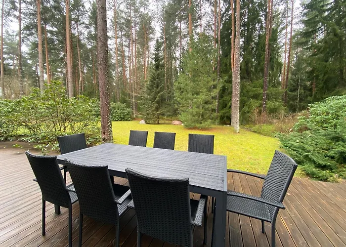 Holiday home Kakumaee Raba - Puhkemaja Basseiniga Tallinnas *