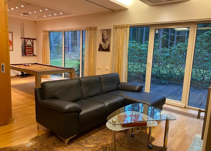 Kakumaee Raba - Puhkemaja Basseiniga Tallinnas Holiday home Tallinn