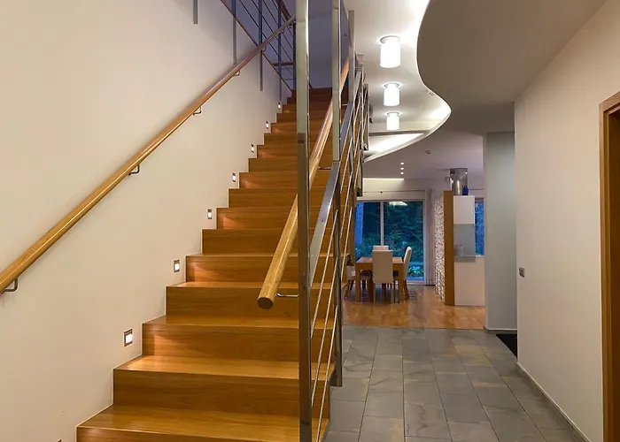 Kakumaee Raba - Puhkemaja Basseiniga Tallinnas