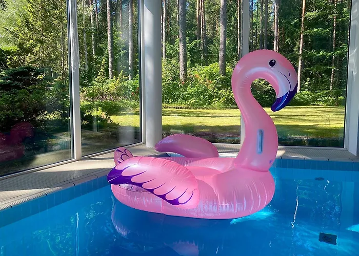 Holiday home Kakumaee Raba - Puhkemaja Basseiniga Tallinnas *