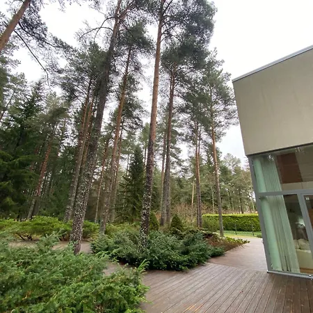 度假居 Kakumaee Raba - Puhkemaja Basseiniga Tallinnas 塔林