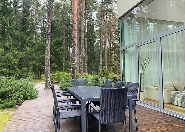 Kakumaee Raba - Puhkemaja Basseiniga Tallinnas