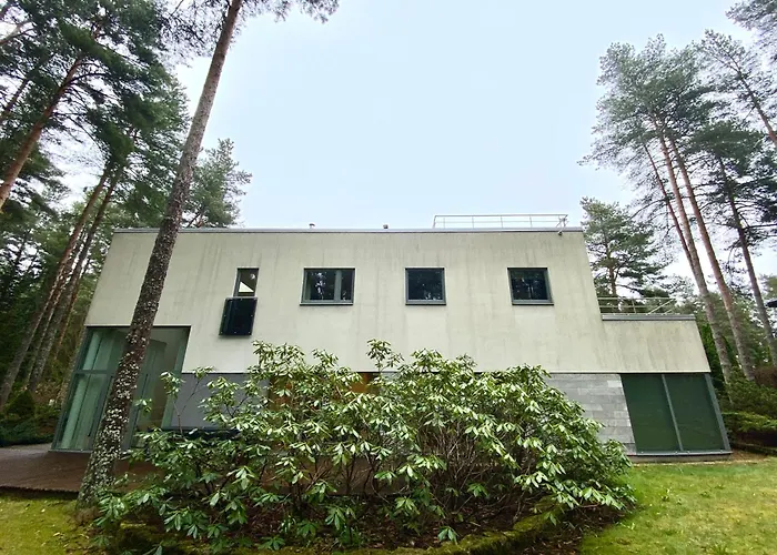 Kakumaee Raba - Puhkemaja Basseiniga Tallinnas